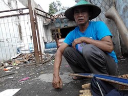Pak Harto si Tukang Gali Terpaksa Meninggalkan Bertani Demi Sekepal Nasi