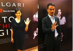 Belanja Perhiasan, Dian Sastrowardoyo Beramal untuk Pendidikan Anak-anak