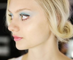 Aturan Menggunakan Make-up Pastel