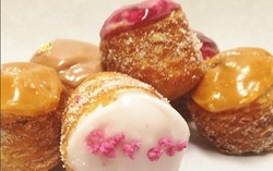 Ultah Cronut ke-1, Dominique Ansel Bagi-bagi Lubang Cronut Gratis