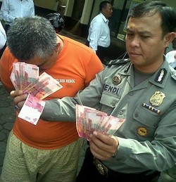 Pecatan PNS Ini Gagal Edarkan Uang Palsu di Bandung