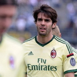 Kaka Akan Bertahan di Milan