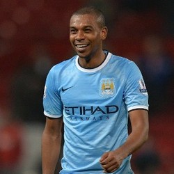 Kebahagiaan Berlipat Fernandinho Juarai Premier League di Musim Perdana