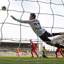 Soal 50 Gol yang Bersarang di Gawang Liverpool