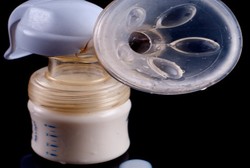 Pilih-pilih Alat Pemompa ASI, Seperti Apa yang Anda Butuhkan?