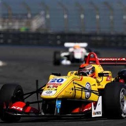 Sean Gelael Raih Poin Pertama di Formula 3 Eropa