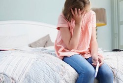 Ini Bahayanya Remaja yang Suka Coba-coba Seks dan Berujung Kehamilan