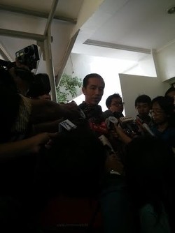 Merapat di Istana, Jokowi Menghadap SBY Urus Izin Nyapres
