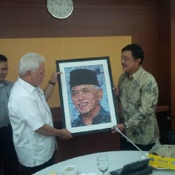 Bersiap Mundur, Hatta Pamitan di Kantor Kemenko Perekonomian