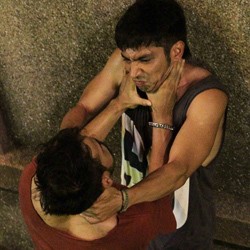 Adegan Perkelahian Seru Haji Backpacker di Thailand