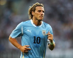 Forlan Masuk Skuat Sementara Uruguay
