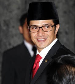 Akun Palsu Primus Yustisio di Facebook Gentayangan Tipu Cewek Cantik dan Politisi