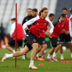 Sevilla Bertekad Tampil Habis-habisan