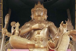 Jelang Waisak, Melihat Patung Buddha 4 Wajah di Surabaya