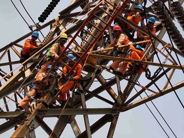 Pasokan Listrik Jakarta Kembali Normal