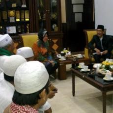 58 Ormas Islam Dukung Risma Tutup Dolly
