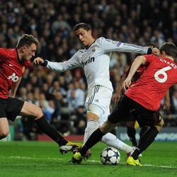 Vidic: MU Bisa Andalkan Jones, Smalling, dan Evans