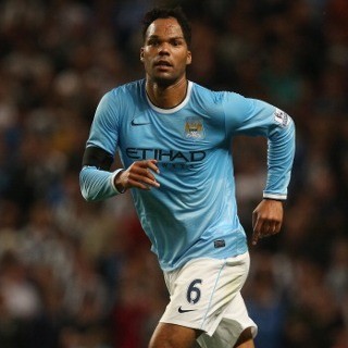 Lescott Menuju Pintu Keluar Etihad