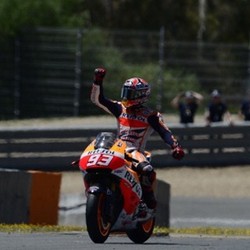 Honda Perpanjang Kontrak Marquez