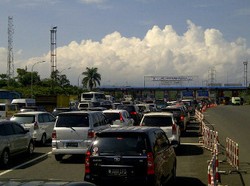 Inilah Penampakan Kepadatan Lalu Lintas di Tol Ciawi Arah Puncak