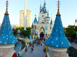 Mengenal Taman Rekreasi Indoor Terbesar di Asia