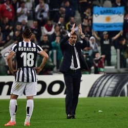 Pirlo Berharap Lawan Cagliari Bukan Laga Terakhir Conte