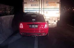 Evakuasi Selesai, Mini Cooper Dibawa ke Pool Derek di Cawang