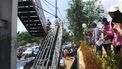 Ini Reaksi Jokowi Saat Tahu Jembatan Dua di Tambora Roboh