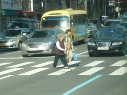 Kagoknya Nyetir Kiri di Korea