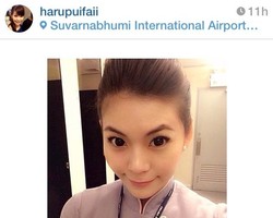 Ketika Para Pramugari Cantik Berfoto Selfie