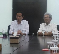 Diskusi Hukum, Jokowi Datangi Kantor Adnan Buyung
