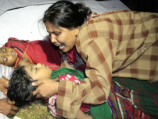 Kapal Feri Terbalik di Bangladesh