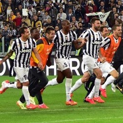 Bianconeri di Ambang Rekor 100 Poin