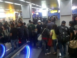 Lama Juga Ya, Butuh 30 Menit untuk Antre di Imigrasi Bandara Soekarno-Hatta