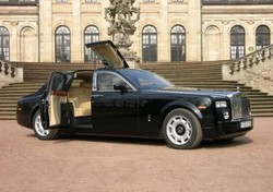 Rolls-Royce Phantom Bakal Menggunakan Bodi Serat Karbon