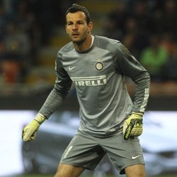 Dihubungkan dengan Arsenal, Handanovic Ditegaskan Masih Betah di Inter
