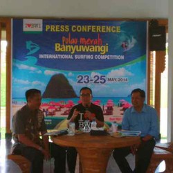 Adu Surfing Internasional di Banyuwangi Kembali Digelar