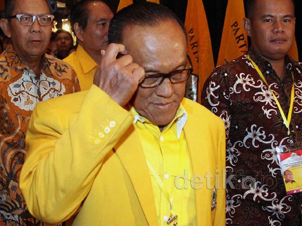 Ical Buka Rapimnas Golkar
