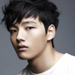Jarang Masuk, Yeo Jin Goo Tetap Senang ke Sekolah