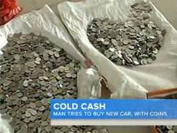 Kocak, Pria Ini Beli Mobil Ratusan Juta Pakai Uang Koin