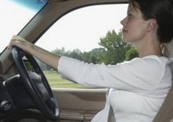 Ibu Hamil Mengemudi Rentan Kecelakaan