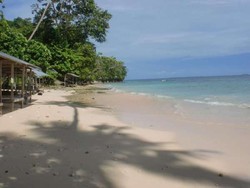 Pantai Bosnik, Terindah di Pulau Biak
