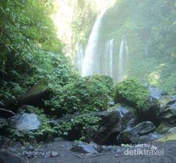 Pesona 2 Air Terjun Cantik di Lombok