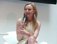 Foto: Cantiknya Kate Bosworth, Brand Ambassador Terbaru SK II