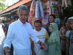 Jokowi-JK Dideklarasikan, Ganjar Mengaku Kebanjiran SMS Dukungan