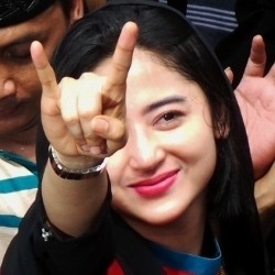 Depe: Saya Rela Nggak Dandan Asal Dapat Tanda Tangan Pak Menteri