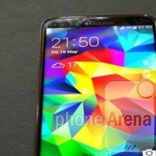 Penampakan Galaxy S5 Prime Tertangkap Kamera