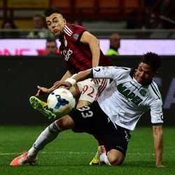 Diwarnai Tiga Kartu Merah, Milan Kalahkan Sassuolo