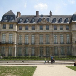 Bertengkar dengan Staf, Kepala Museum Picasso Dipecat