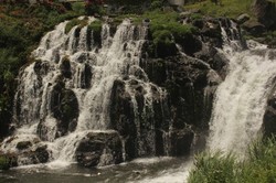 3 Air Terjun Cantik di Kaki Gunung Ijen